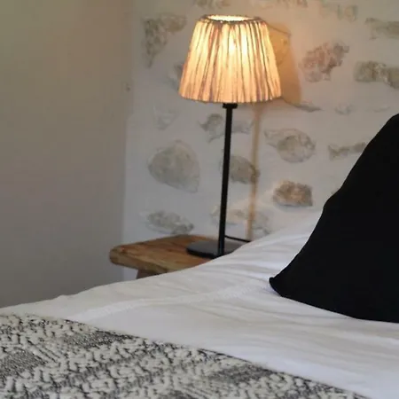 Pitchounette לינה וארוחת בוקר 4*