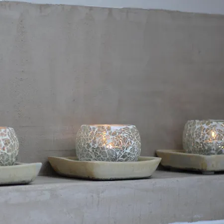 לינה וארוחת בוקר Pitchounette 4*