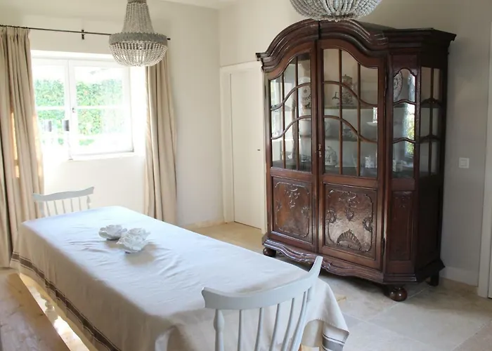 Pitchounette לינה וארוחת בוקר