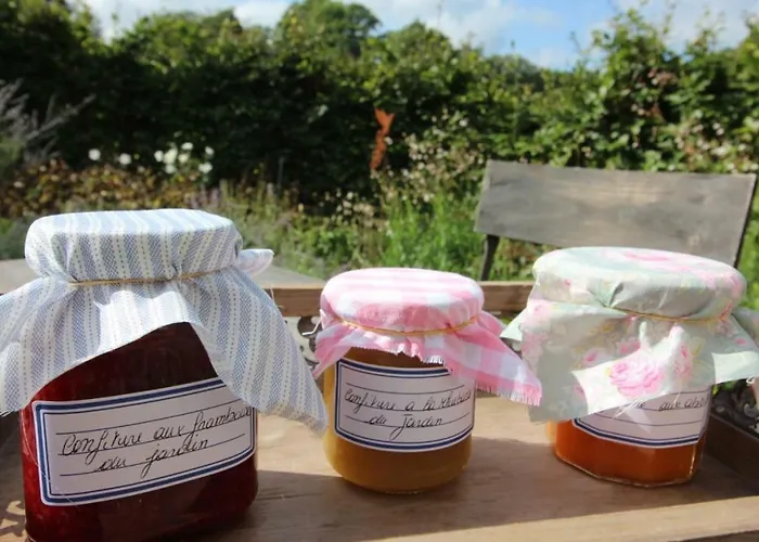 לינה וארוחת בוקר Pitchounette